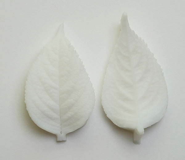 Realistic flower petals for CLAYCRAFT BY DECO CLAY as well as sugar flowers and
