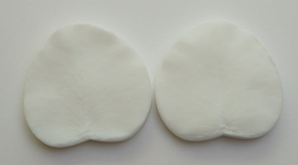 Realistic flower petals for CLAYCRAFT BY DECO CLAY as well as sugar flowers and