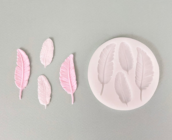 Realistic flower petals for CLAYCRAFT BY DECO CLAY as well as sugar flowers and