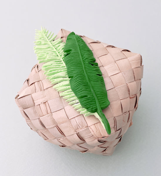 Realistic flower petals for CLAYCRAFT BY DECO CLAY as well as sugar flowers and