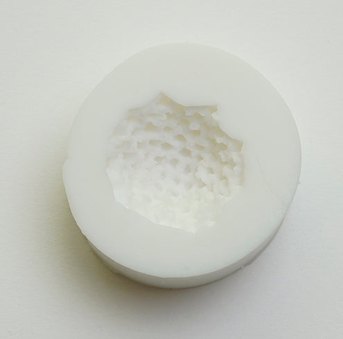 Realistic flower petals and leaves for CLAYCRAFT BY DECO CLAY as well as sugar flowers and