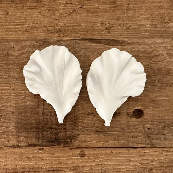 Realistic flower petals for CLAYCRAFT BY DECO CLAY as well as sugar flowers and 