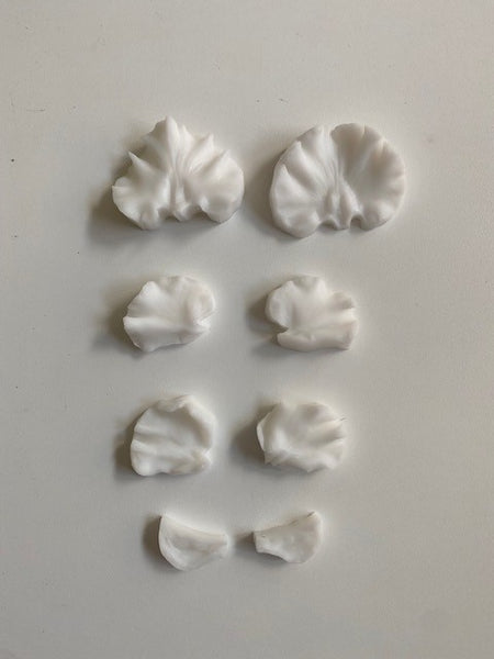 Realistic flower petals and leaves for CLAYCRAFT BY DECO CLAY as well as sugar flowers 